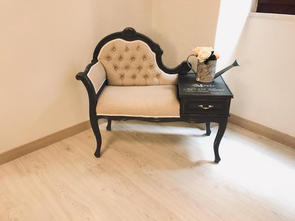 Domo 'E Sa Rosa Hotel Bosa Buitenkant foto